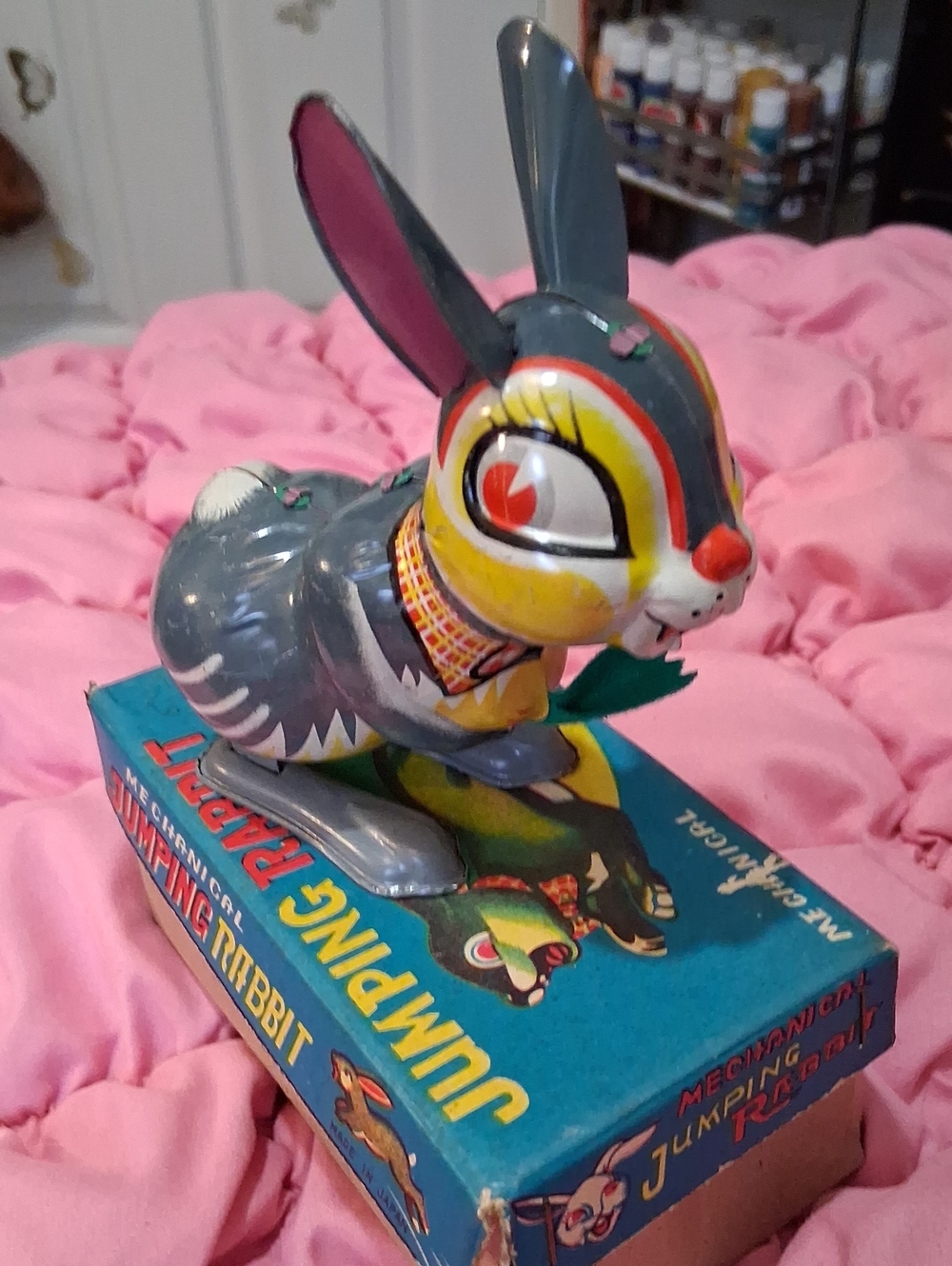 Mechanical Jumping Rabbit - Picture 4 of 7